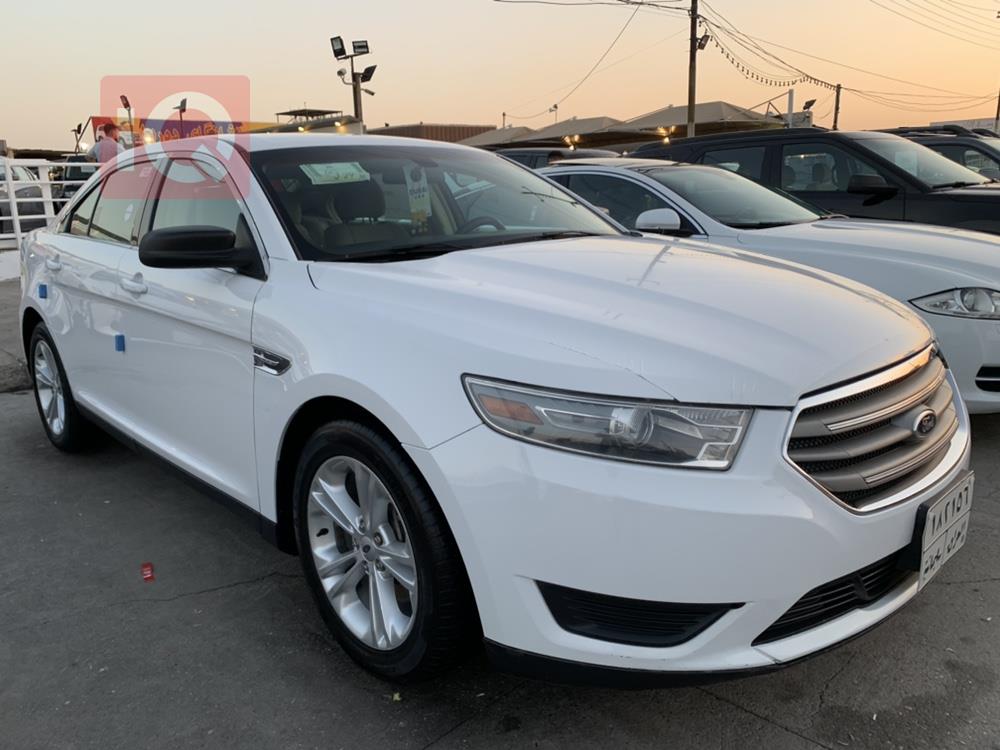 Ford Taurus